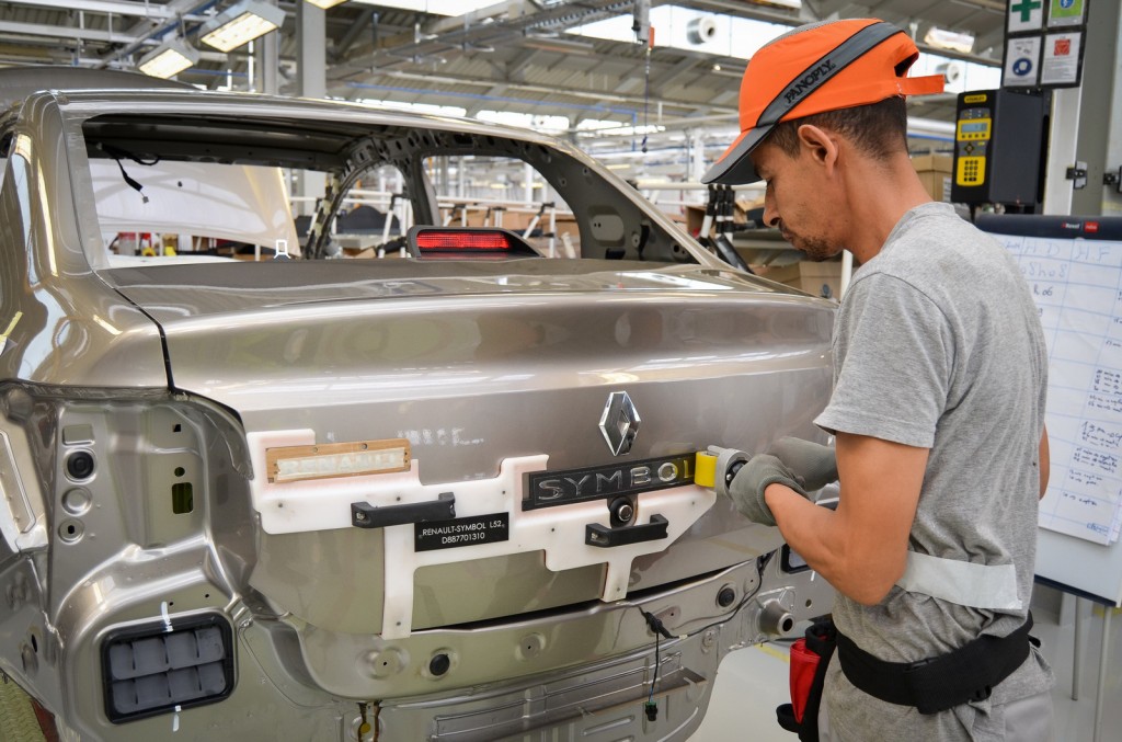 You are currently viewing Marché automobile : les banques islamiques d’Algérie se préparent à une relance